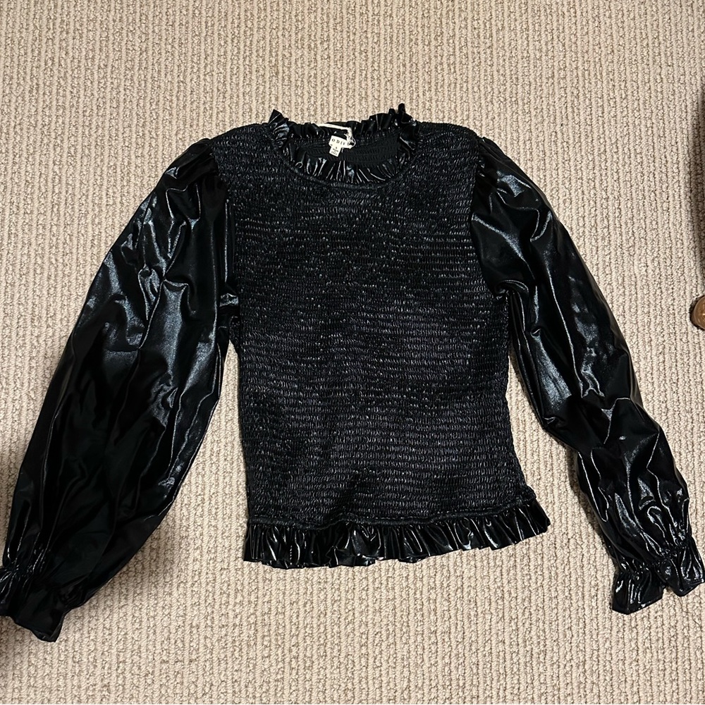 Cute scrunched high neck shirt